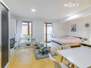 Prodej bytu 2+kk, Hluboká nad Vltavou, Masarykova, 55 m2