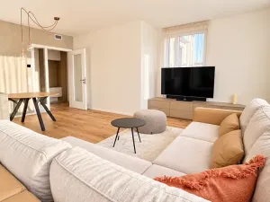 Pronájem bytu 4+kk, Praha - Radlice, U Komína, 119 m2