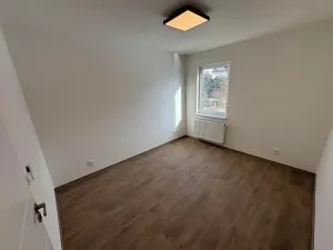 Pronájem bytu 3+kk, Praha, Únorová, 73 m2