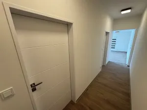 Pronájem bytu 3+kk, Praha, Únorová, 73 m2