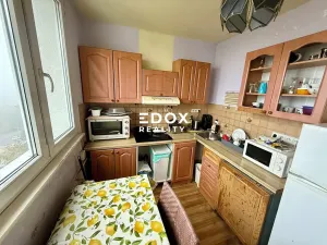 Prodej bytu 2+1, Roztoky, Masarykova, 52 m2