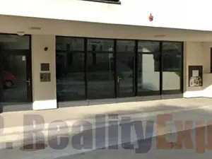 Prodej obchodního prostoru, Praha, Spojovací, 173 m2