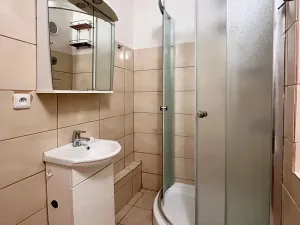 Pronájem bytu 2+kk, Most, Kpt. Jaroše, 41 m2