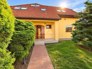 Pronájem rodinného domu, Vestec, Vilová I, 250 m2