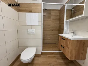 Pronájem bytu 1+1, Slavkov u Brna, sídliště Nádražní, 34 m2