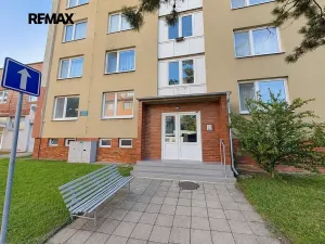 Pronájem bytu 1+1, Slavkov u Brna, sídliště Nádražní, 34 m2