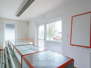 Pronájem obchodního prostoru, Praha - Kolovraty, Kupkova, 35 m2