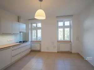 Pronájem bytu 2+1, Praha - Žižkov, Štítného, 73 m2