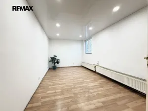 Pronájem obchodního prostoru, Praha - Strašnice, Štěchovická, 26 m2