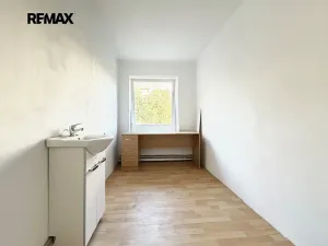 Pronájem obchodního prostoru, Praha - Strašnice, Štěchovická, 26 m2