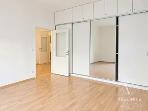 Prodej bytu 2+kk, Praha - Nusle, Kloboučnická, 50 m2