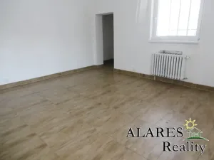Pronájem bytu 1+1, Praha - Hostavice, Pasecká, 50 m2