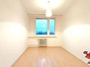 Pronájem bytu 2+kk, Praha - Petrovice, Kurčatovova, 45 m2