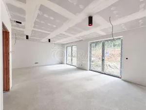 Prodej rodinného domu, Kamenice, Benešovská, 156 m2