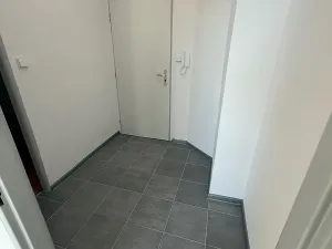 Pronájem bytu 1+kk, Třeboň, Nádražní, 33 m2