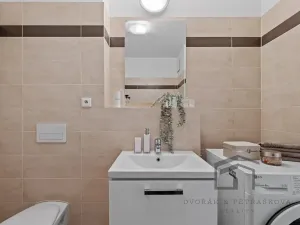 Prodej bytu 1+kk, Praha - Černý Most, Cukrova, 30 m2