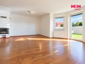 Prodej rodinného domu, Dynín, 330 m2