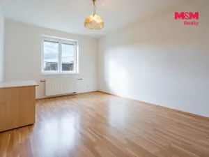 Prodej rodinného domu, Dynín, 330 m2