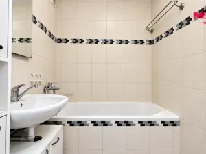 Prodej bytu 3+1, České Budějovice - České Budějovice 2, M. Chlajna, 67 m2