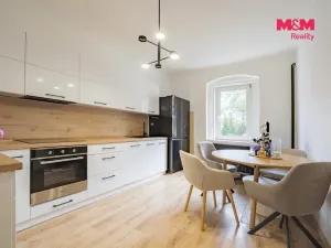 Prodej činžovního domu, Hazlov, 450 m2