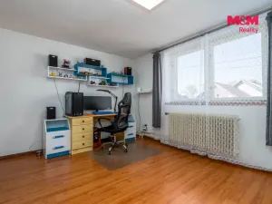 Prodej rodinného domu, Činěves, 275 m2