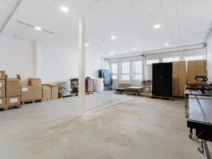 Prodej výrobních prostor, Brno - Slatina, Hviezdoslavova, 1514 m2