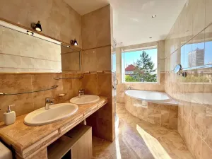 Pronájem bytu 4+kk, Praha, náměstí Jiřího z Lobkovic, 150 m2