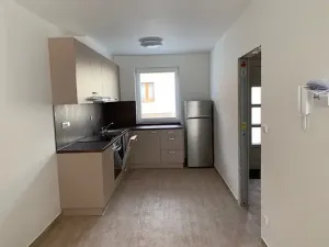 Prodej bytu 3+kk, Nové Strašecí, Molkova, 120 m2