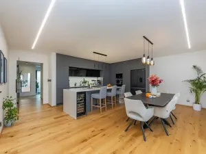 Prodej rodinného domu, Měšice, Novoveská, 225 m2