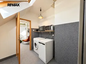 Pronájem bytu 2+kk, Praha - Vinohrady, Hradešínská, 65 m2