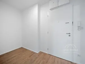 Pronájem bytu 1+kk, Praha - Chodov, Líbalova, 32 m2