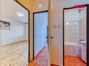 Pronájem bytu 1+1, Pardubice, Štrossova, 38 m2