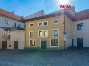 Prodej obchodního prostoru, Votice, Malé nám., 122 m2