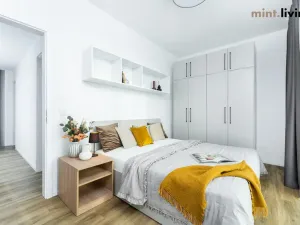 Pronájem bytu 4+kk, Praha - Vysočany, Odkolkova, 155 m2