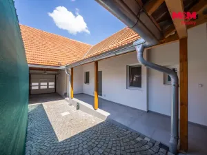 Prodej rodinného domu, Blansko - Lažánky, 275 m2