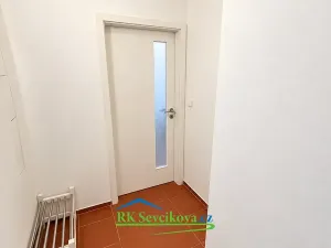 Pronájem bytu 2+kk, Brno, Bašty, 45 m2