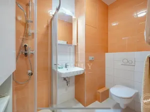 Pronájem bytu 2+1, Praha - Malešice, Káranská, 59 m2