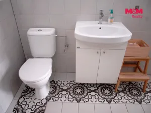 Pronájem obchodního prostoru, Jičín - Holínské Předměstí, B. Němcové, 42 m2
