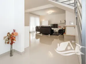Prodej rodinného domu, Rogoznica, Chorvatsko, 180 m2