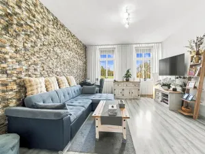 Prodej bytu 2+1, Novosedlice, Míru, 58 m2