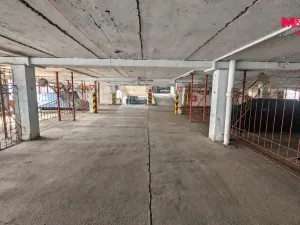 Prodej garážového stání, Praha - Střížkov, Lovosická, 18 m2