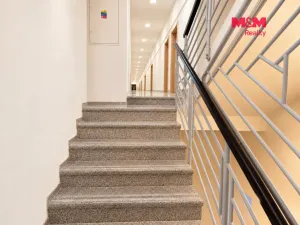 Pronájem kanceláře, Úvaly, 208 m2