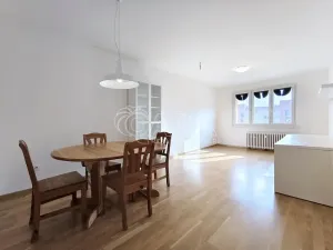 Pronájem bytu 2+1, Praha - Malešice, Káranská, 53 m2