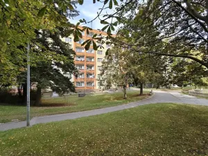 Pronájem bytu 2+1, Praha - Malešice, Káranská, 53 m2