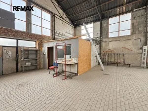 Pronájem skladu, Valtice, Mikulovská, 620 m2