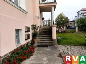 Prodej bytu 2+kk, Stříbro, Revoluční, 69 m2