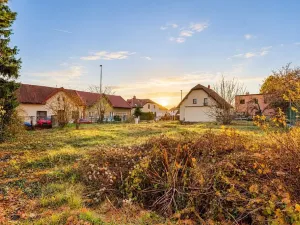 Prodej pozemku pro bydlení, Praha - Hloubětín, Mochovská, 294 m2