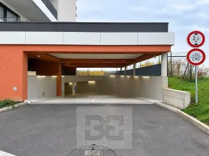 Pronájem garáže, Praha - Letňany, Vyletalova, 15 m2