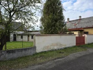 Prodej rodinného domu, Kolinec, 455 m2