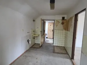 Prodej rodinného domu, Kolinec, 455 m2